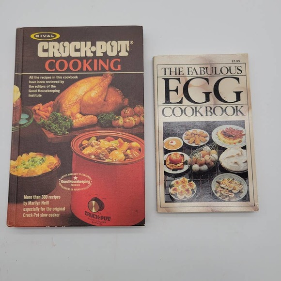 Lot of‎ 2 Vintage Cookbooks The Fabulous Egg 1979 & Rival Crock Pot Cooking 1975 - Picture 1 of 11